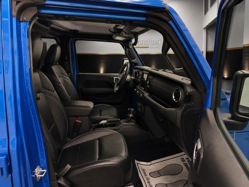 Certified 2023 Jeep Wrangler Unlimited Sahara w/ Cold Weather Group AWD/4WD image 30