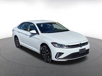 Used 2025 Volkswagen Jetta S video 2