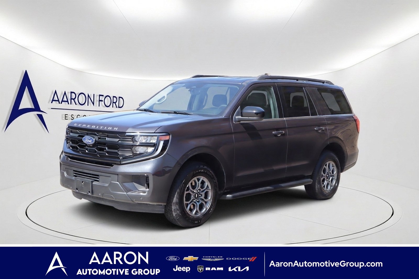 Used 2025 Ford Expedition Active RWD image 1