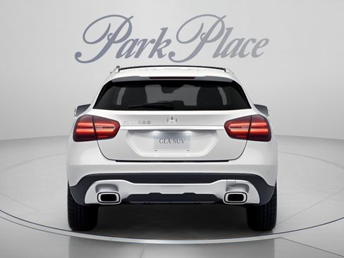 Used 2018 Mercedes-Benz GLA 250 image 16