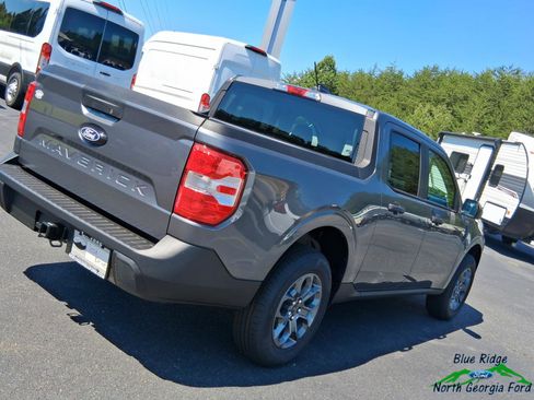 New 2025 Ford Maverick XLT image 26