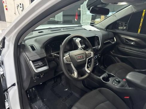 Used 2024 GMC Terrain SLE w/ Driver Convenience Package AWD/4WD image 11