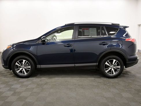 Used 2018 Toyota RAV4 XLE w/ Plus Extra Value Package AWD/4WD image 4