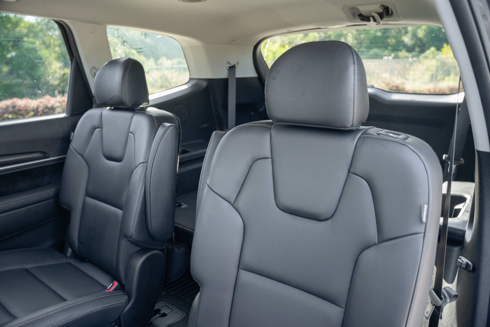 Used 2025 Kia Telluride S FWD image 25