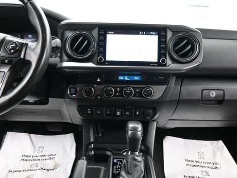 Used 2021 Toyota Tacoma TRD Off-Road w/ Technology Package image 22