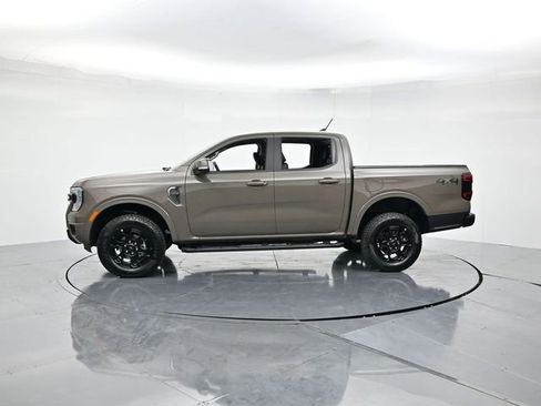 New 2025 Ford Ranger Lariat w/ Black Appearance Package image 7