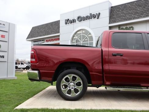 Used 2023 RAM 1500 Big Horn AWD/4WD image 40