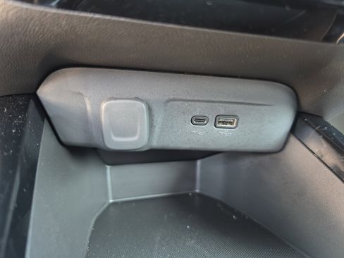 Certified 2025 Chevrolet Trax LT w/ Driver Confidence Package FWD image 26