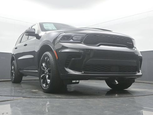 Used 2025 Dodge Durango GT AWD/4WD image 52