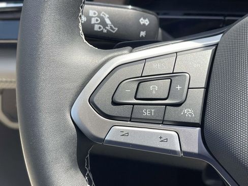 New 2026 Volkswagen Atlas SE FWD image 21