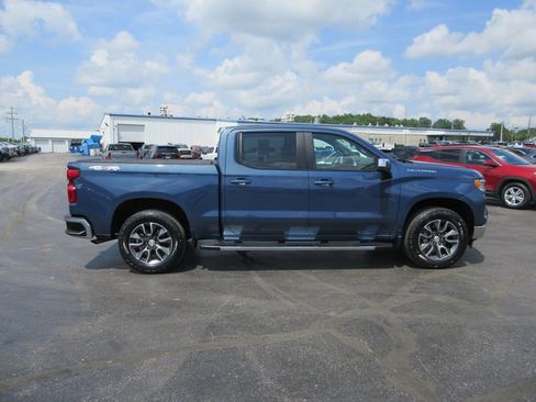 Certified 2024 Chevrolet Silverado 1500 LT w/ Protection Package AWD/4WD image 5