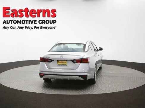 Used 2024 Nissan Altima 2.5 S FWD image 37
