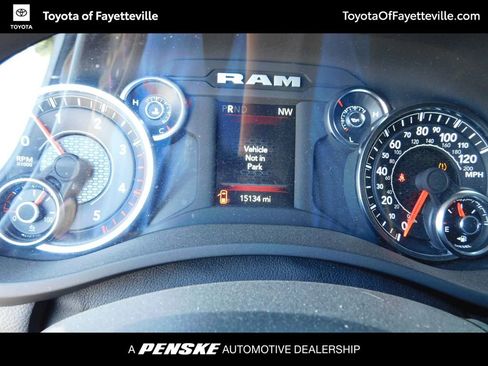 Used 2024 RAM 2500 Tradesman w/ Chrome Appearance Group AWD/4WD image 11