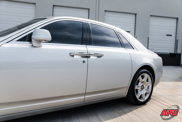 Used 2014 Rolls-Royce Ghost RWD image 31