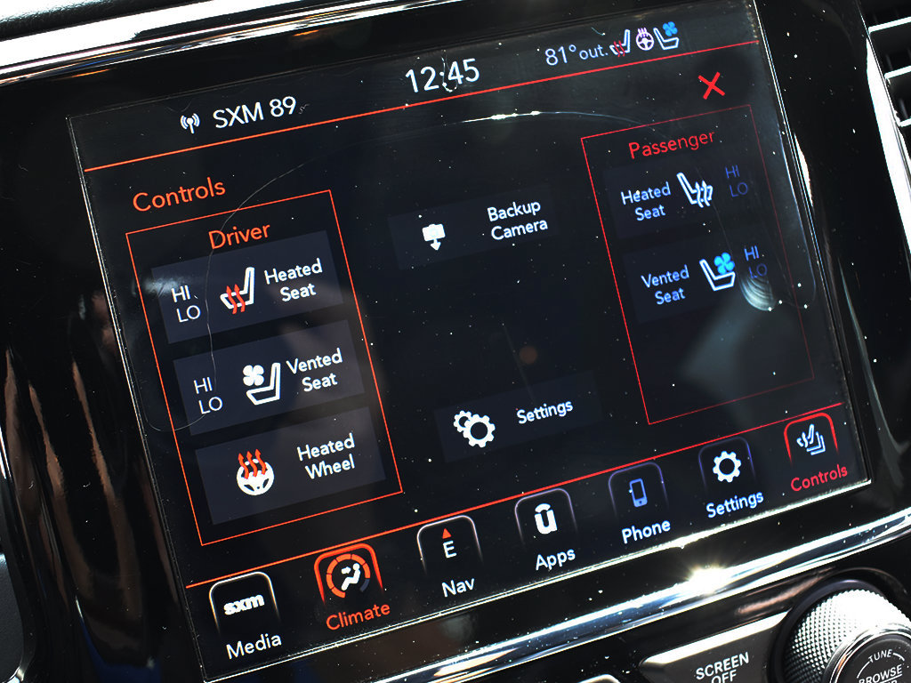 Used 2020 Jeep Grand Cherokee Overland AWD/4WD image 24