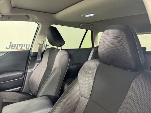 Used 2024 Subaru Outback Premium image 11