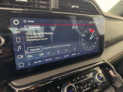 Used 2024 GMC Sierra 2500 AT4 w/ Technology Package image 17