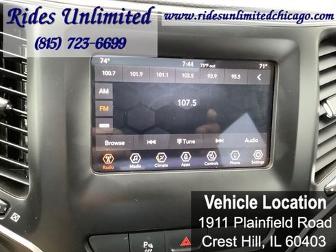 Used 2019 Jeep Cherokee Latitude Plus w/ Comfort/Convenience Group FWD image 23