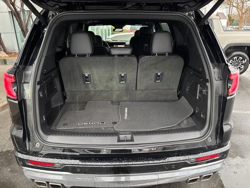 Used 2024 GMC Acadia Denali image 26