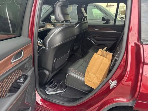 Used 2022 Jeep Grand Cherokee Summit image 13