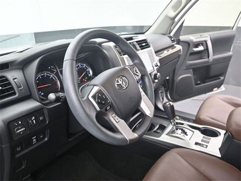 Used 2022 Toyota 4Runner Limited image 5