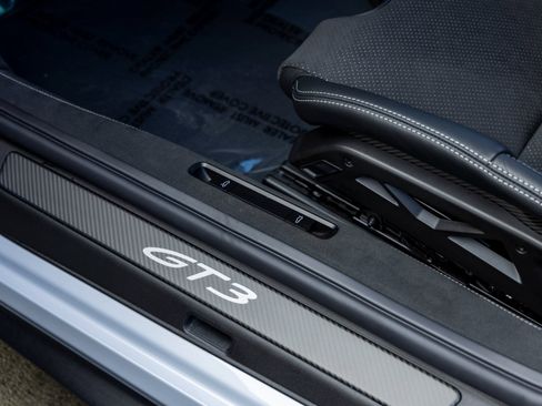 Used 2026 Porsche 911 GT3 image 31