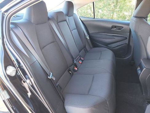 Used 2025 Toyota Corolla LE image 14