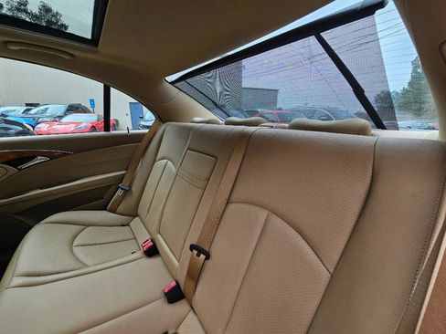 Used 2008 Mercedes-Benz E 350 Sedan image 27