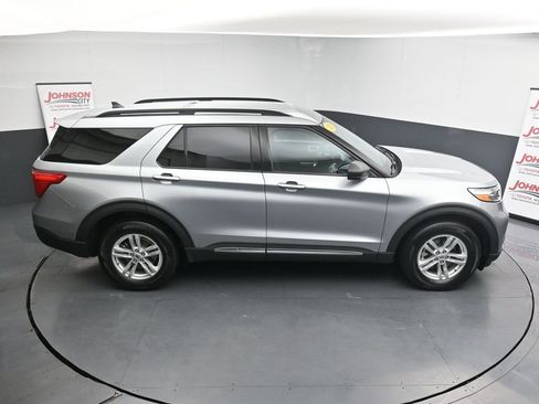 Used 2023 Ford Explorer XLT w/ Class IV Trailer Tow Package image 37