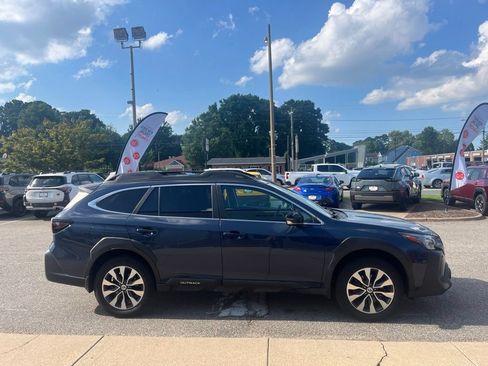 Certified 2024 Subaru Outback Limited AWD/4WD image 3