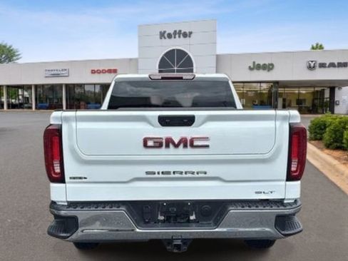 Used 2025 GMC Sierra 1500 SLT RWD image 4
