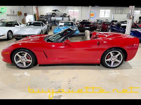 Used 2008 Chevrolet Corvette Convertible w/ Preferred Equipment Group RWD image 8