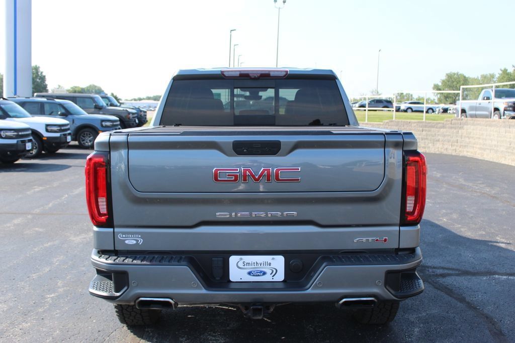 Used 2020 GMC Sierra 1500 AT4 w/ AT4 Premium Package AWD/4WD image 4