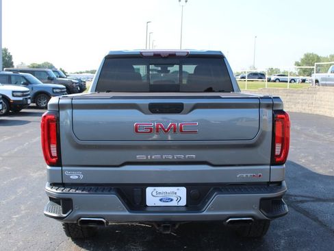 Used 2020 GMC Sierra 1500 AT4 w/ AT4 Premium Package AWD/4WD image 4