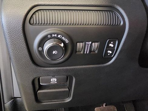 Used 2023 Jeep Wagoneer Series II image 31