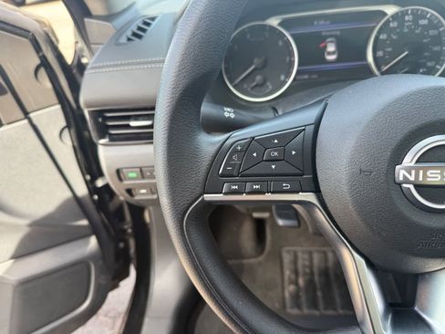 Used 2024 Nissan Sentra SV image 19