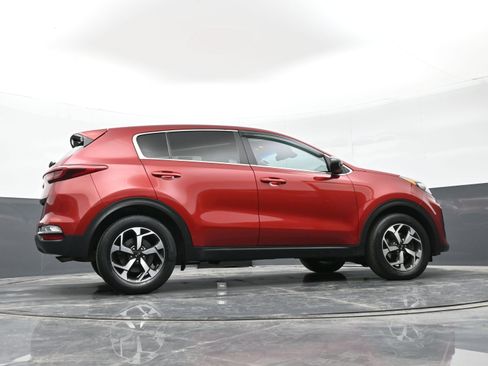 Used 2022 Kia Sportage LX image 45