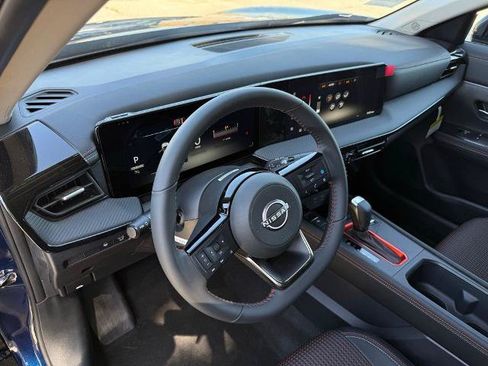 New 2026 Nissan Kicks SR FWD image 17
