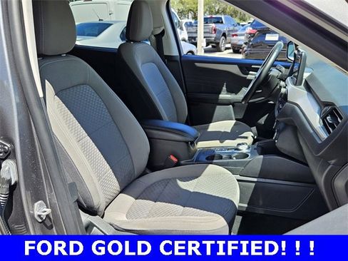 Certified 2022 Ford Escape SE w/ SE Sport Appearance Package image 18