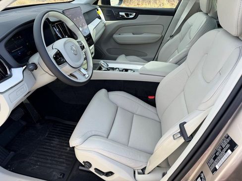 New 2026 Volvo XC60 T8 Ultra w/ Protection Package Premier image 17