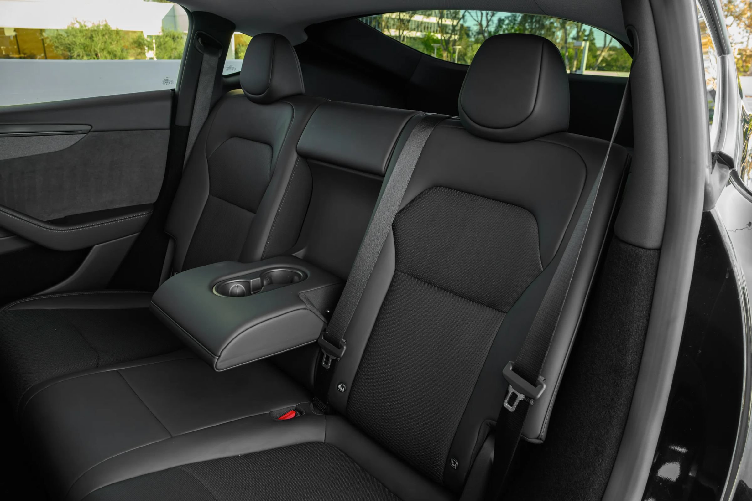 Used 2026 Tesla Model Y AWD image 19