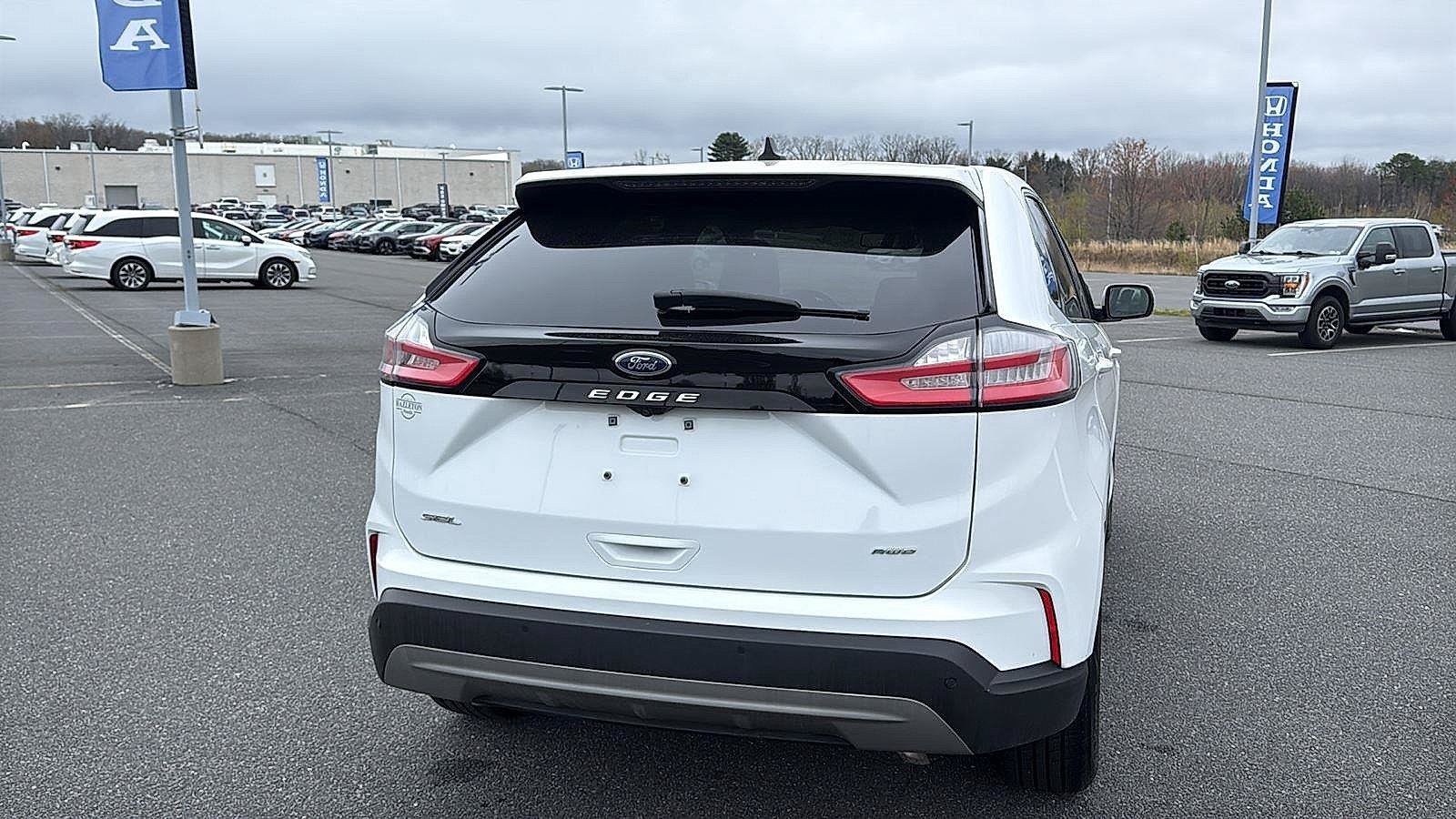 Used 2024 Ford Edge SEL AWD/4WD image 7