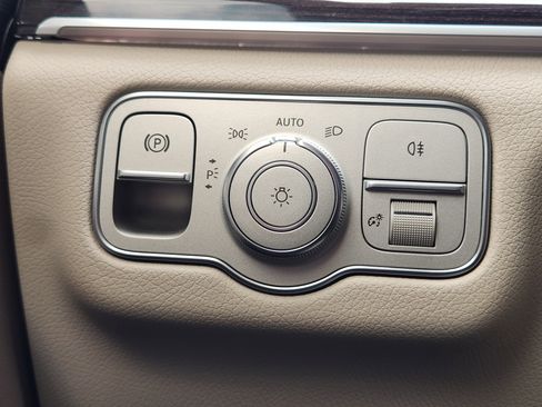 Certified 2021 Mercedes-Benz GLE 350 4MATIC image 23