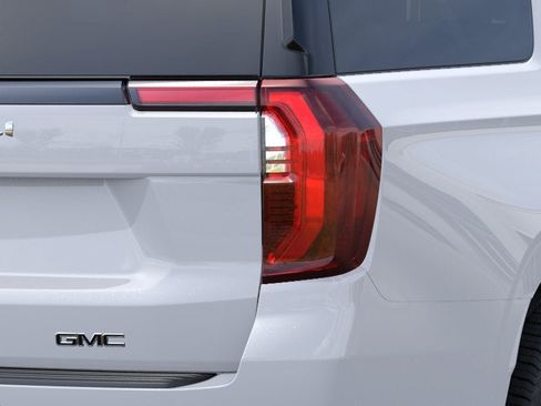 New 2026 GMC Yukon XL Denali Ultimate AWD/4WD image 11