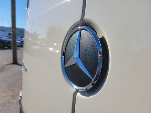 Used 2025 Mercedes-Benz Sprinter 3500 image 7