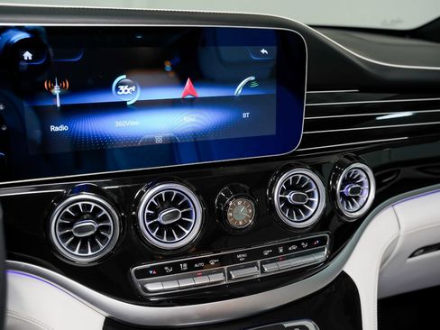 Used 2021 Mercedes-Benz Metris Passenger image 57