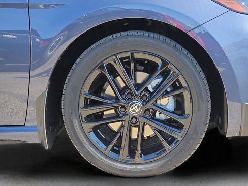 Used 2026 Toyota Camry SE w/ Convenience Package image 10