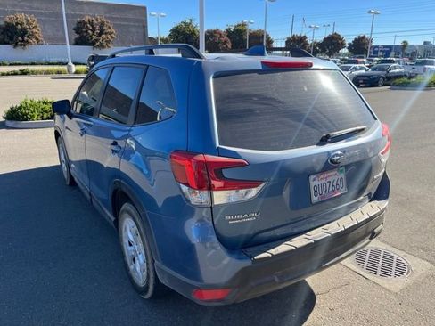 Used 2021 Subaru Forester AWD/4WD image 5