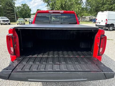 Used 2021 GMC Sierra 1500 AT4 w/ AT4 Preferred Package AWD/4WD image 12