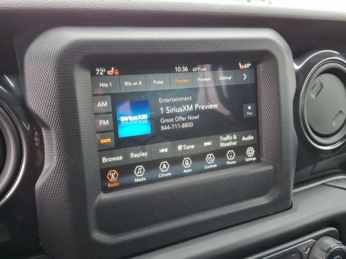 Used 2022 Jeep Wrangler Unlimited Sport image 24